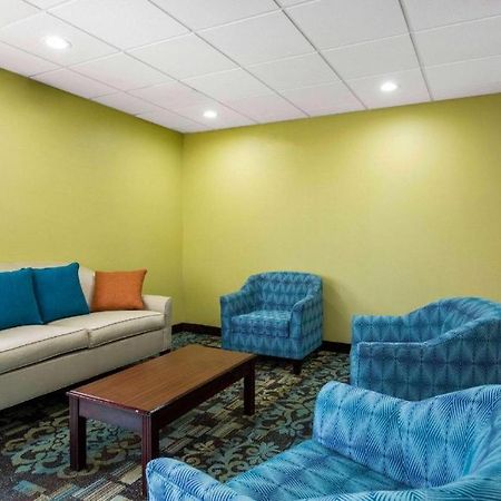 Quality Inn & Suites Arnold - St Louis Dış mekan fotoğraf